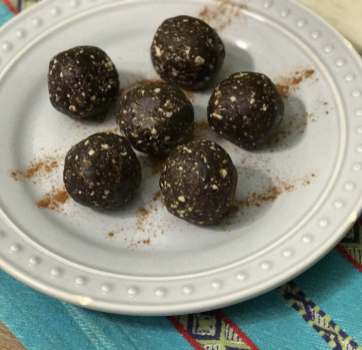 Carob Cashew Raw Balls