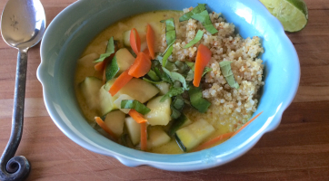 Coconut Curry Zucchini Soup