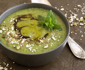 Grammy’s Greens & Cauliflower Soup