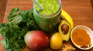 Tropical Turmeric Green Smoothie