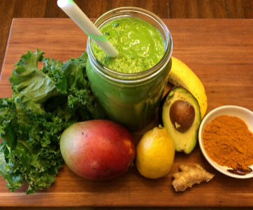 Tropical Turmeric Green Smoothie