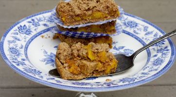 Peach Crumble Bars