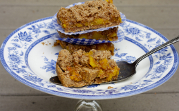 Peach Crumble Bars