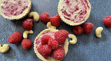 Raspberry Cheesecake Bites