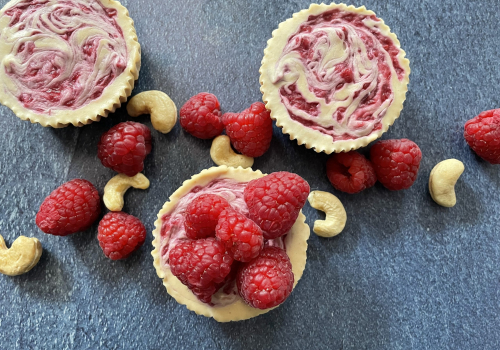 Raspberry-Cheesecake-Bites-scaled
