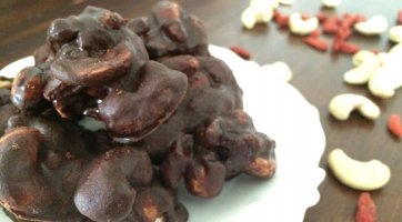 Superfood Cashew Clusters