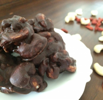 Superfood Cashew Clusters