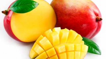 Summer’s Bounty: Summer Produce Guide and Mango Unchained Green Smoothie Recipe